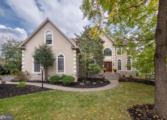 Property at 1643 Woodfield Dr, Bethlehem, PA 18015, 5 beds, 4.5 baths