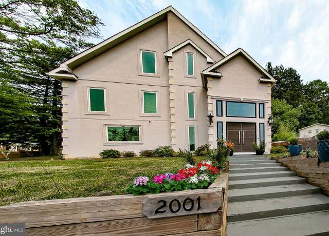 Property at 2001 Army Navy Dr, Arlington, VA 22202, 7 beds, 6 baths