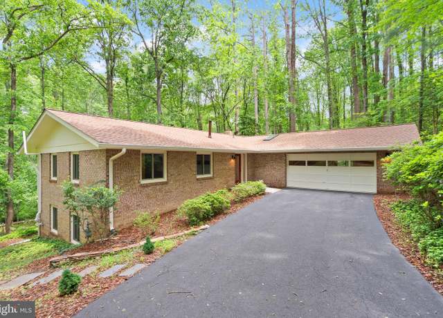 Property at 2500 Pegasus Ln, Reston, VA 20191, 5 beds, 3 baths