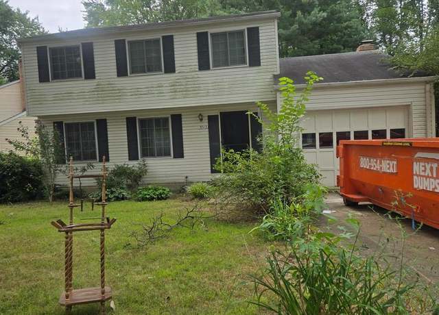 Property at 5713 Oak Green Way, Burke, VA 22015, 3 beds, 2.5 baths