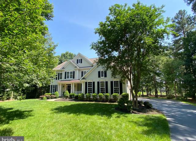 Property at 11304 Chivalry Chase Ln, Spotsylvania, VA 22551, 5 beds, 4.5 baths