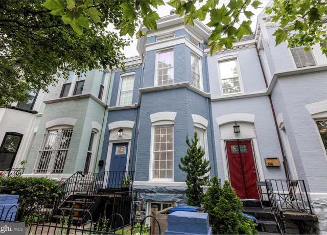 Property at 612 9th St NE, Washington, DC 20002, 4 beds, 3.5 baths