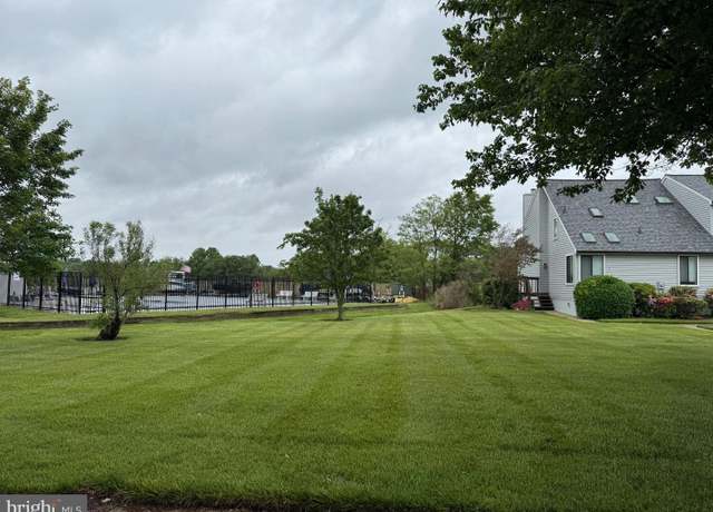 Property at 301 Marion Quimby Dr, Stevensville, MD 21666, 2 beds, 2 baths