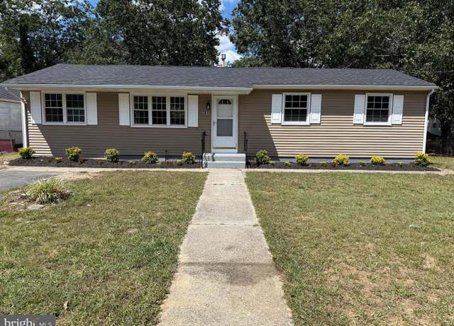 Property at 301 Colin Ln, Williamstown, NJ 08094, 3 beds, 1 bath