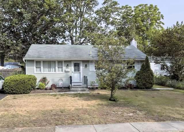 Property at 136 Estates Rd, Pine Hill, NJ 08021, 3 beds, 1 bath