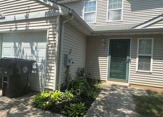 Property at 23 High Meadows Dr, Sicklerville, NJ 08081, 2 beds, 1.5 baths