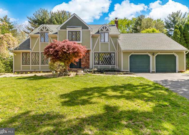 Property at 6 Laurel Wood Dr, Lawrence, NJ 08648, 5 beds, 2.5 baths