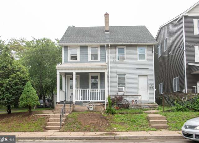 Property at 739 Spruce St, Bristol, PA 19007, 3 beds, 1 bath