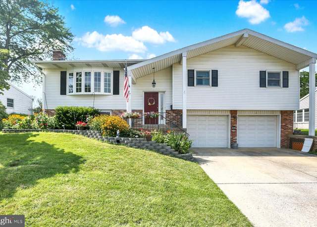 Property at 407 Alison Ave, Mechanicsburg, PA 17055, 4 beds, 2.5 baths