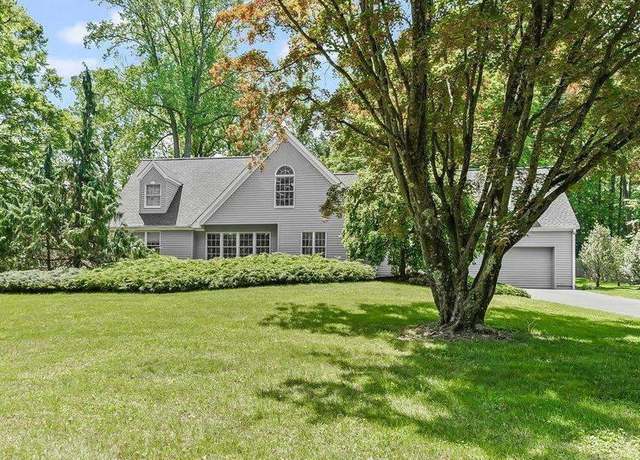 Property at 510 Painter Rd, Media, PA 19063, 5 beds, 3.5 baths