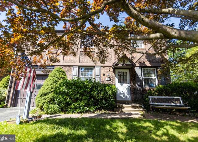 Property at 802 Kenwood Rd, Drexel Hill, PA 19026, 3 beds, 1.5 baths