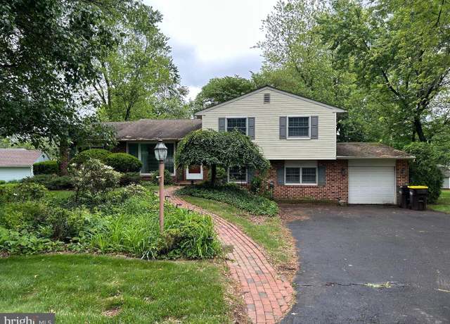 Property at 1541 Moyer Rd, Hatfield, PA 19440, 3 beds, 1.5 baths