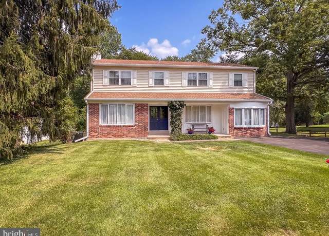 Property at 4295 Minnie Ln, Hatboro, PA 19040, 5 beds, 3.5 baths