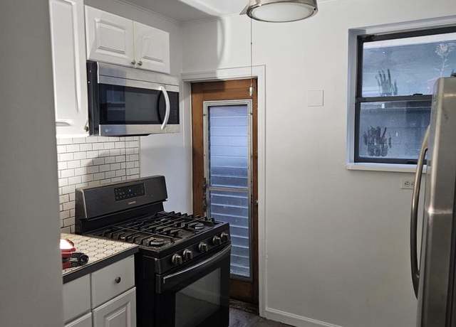 Property at 2540 S Clarion St, Philadelphia, PA 19148, 2 beds, 2 baths