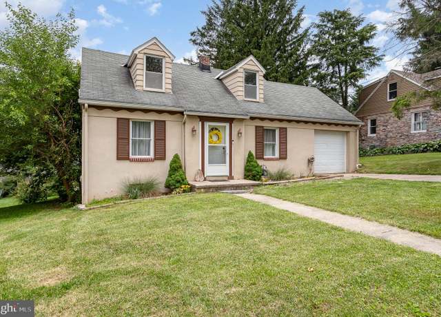 Property at 17 Ridgeway Dr, York, PA 17404, 3 beds, 2 baths