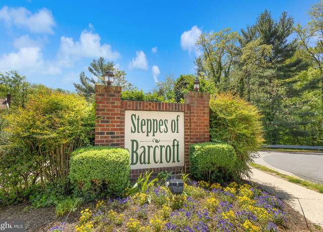 Property at 3834A Steppes Ct, Falls Church, VA 22041, 2 beds, 2.5 baths