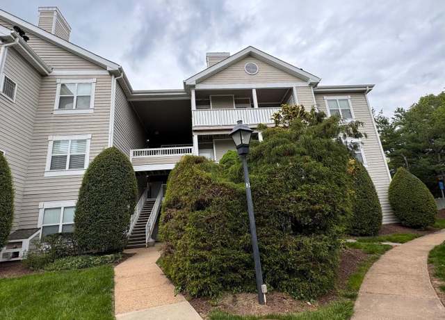 Property at 14305 Grape Holly Grv #25, Centreville, VA 20121, 2 beds, 2 baths