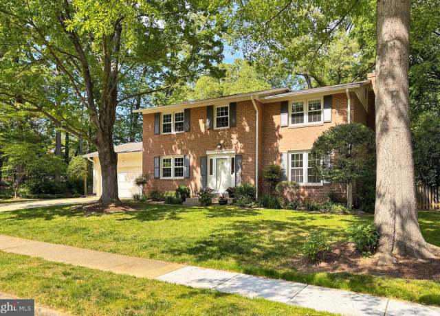 Property at 4785 Catterick Ct, Fairfax, VA 22032, 4 beds, 2.5 baths