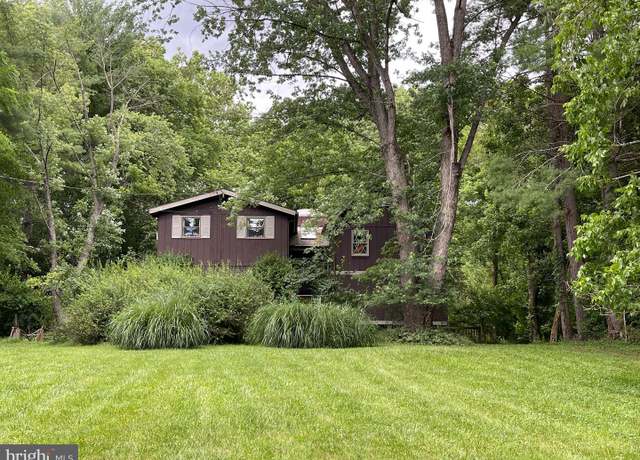 Property at 175 Howellsville Rd, Front Royal, VA 22630, 2 beds, 2 baths