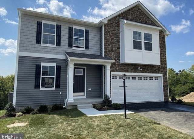 Property at 284 Wigeon Ct, Bunker Hill, WV 25413, 4 beds, 3.5 baths