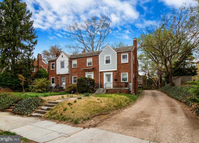 Property at 901 Varnum St NE, Washington, DC 20017, 4 beds, 2.5 baths