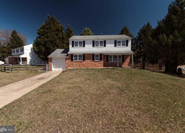 Property at 30 Timberline Dr, Newark, DE 19711, 4 beds, 2.5 baths