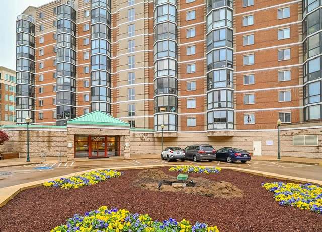Property at 24 Courthouse Sq #702, Rockville, MD 20850, 1 bed, 1 bath