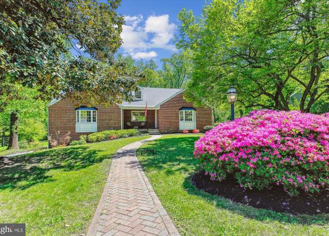 Property at 1750 Overlook Dr, Silver Spring, MD 20903, 6 beds, 3 baths