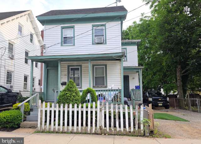 Property at 74 Elmer St, Bridgeton, NJ 08302, 3 beds, 1 bath