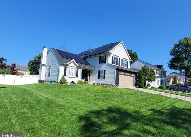 Property at 10 Charles Ave, Blackwood, NJ 08012, 4 beds, 2.5 baths
