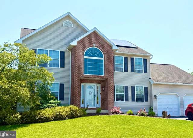 Property at 509 W Reeser St, Leesport, PA 19533, 4 beds, 2.5 baths