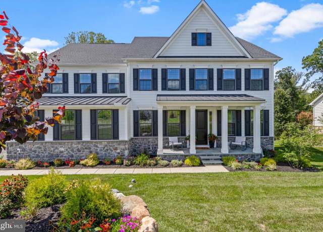 Property at 107 Adrienne Ct, West Chester, PA 19380, 6 beds, 5 baths