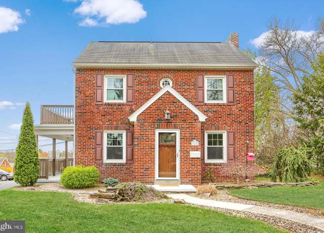 Property at 3209 Schoolhouse Ln, Harrisburg, PA 17109, 3 beds, 1.5 baths