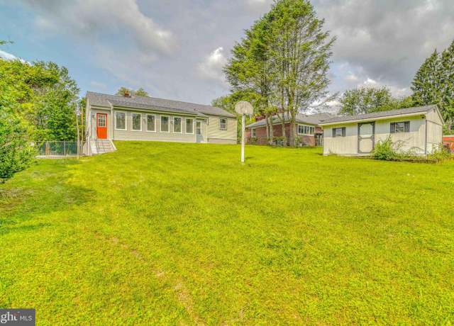 Property at 611 Parkview Blvd, Lansdowne, PA 19050, 3 beds, 2.5 baths