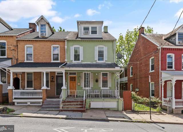 Property at 436 W Vine St, Lancaster, PA 17603, 3 beds, 1.5 baths