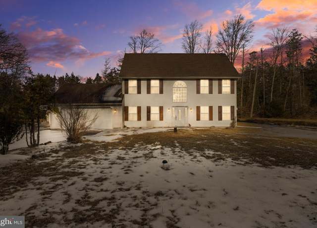 Property at 122 Cranberry Dr, Blakeslee, PA 18610, 3 beds, 2.5 baths