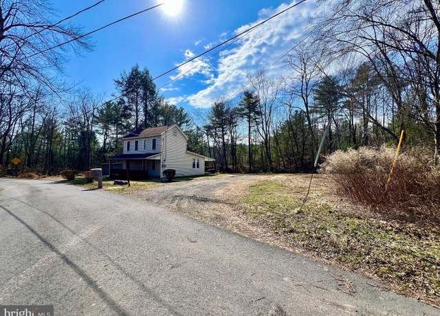 Property at 32 N Birch Ln, Pottsville, PA 17901, 2 beds, 1 bath