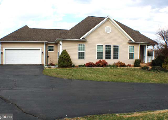 Property at 173 Heather Ln, Staunton, VA 24401, 3 beds, 3 baths