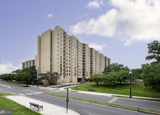 Property at 4500 S Four Mile Run Dr #816, Arlington, VA 22204, 2 beds, 2 baths