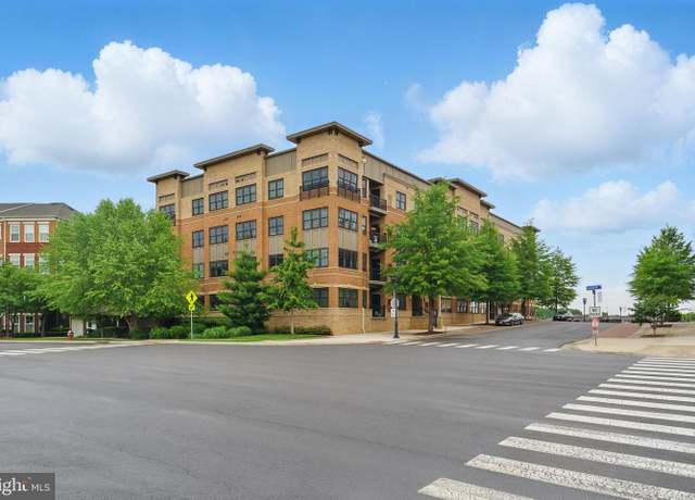 Property at 9521 Bastille St #403, Fairfax, VA 22031, 2 beds, 2 baths