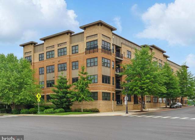 Property at 9521 Bastille St #403, Fairfax, VA 22031, 2 beds, 2 baths