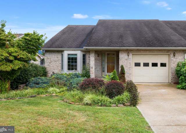 Property at 831 Susan Ave, Woodstock, VA 22664, 3 beds, 2.5 baths
