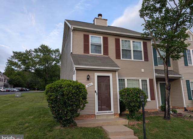 Property at 401 Windsor Ridge Ct, Fredericksburg, VA 22405, 2 beds, 2.5 baths