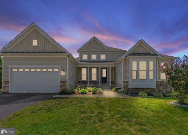 Property at 18 Courier Dr, Charles Town, WV 25414, 4 beds, 4 baths