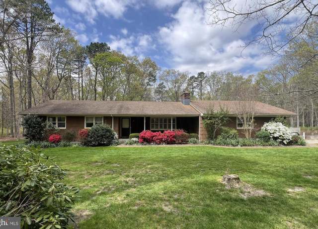 Property at 265 Asbury Rd, Egg Harbor Township, NJ 08234, 4 beds, 2 baths