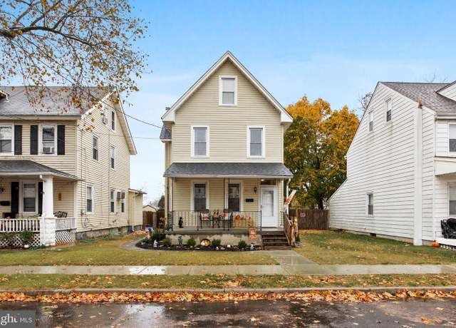 Property at 511 Ash St, Delanco, NJ 08075, 3 beds, 1.5 baths