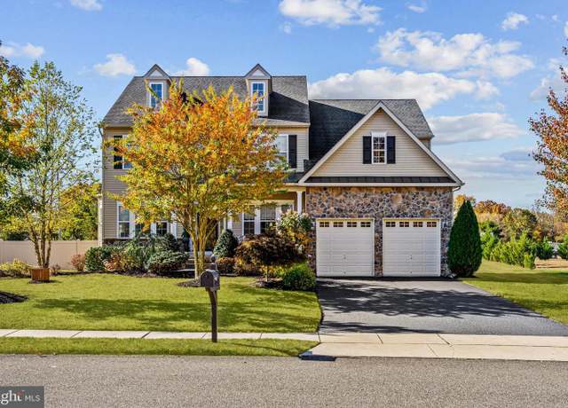 Property at 101 Curcio Ln, Hammonton, NJ 08037, 4 beds, 2.5 baths