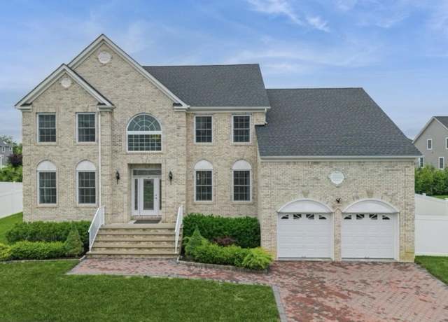 Property at 20 Washington's Xing, Monroe Township, NJ 08831, 5 beds, 3 baths