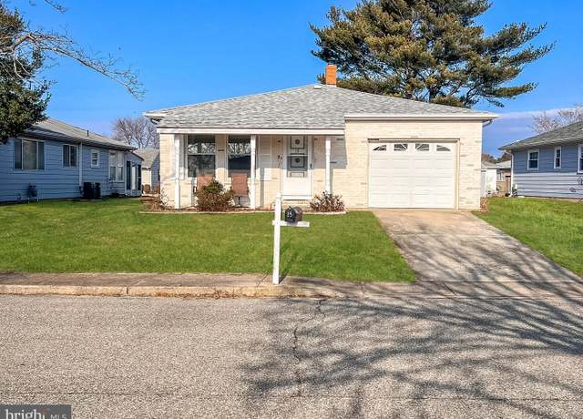 Property at 15 San Salvador St, Toms River, NJ 08757, 2 beds, 2 baths