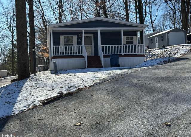 Property at 11 Ash Ln, Quakertown, PA 18951, 3 beds, 2 baths